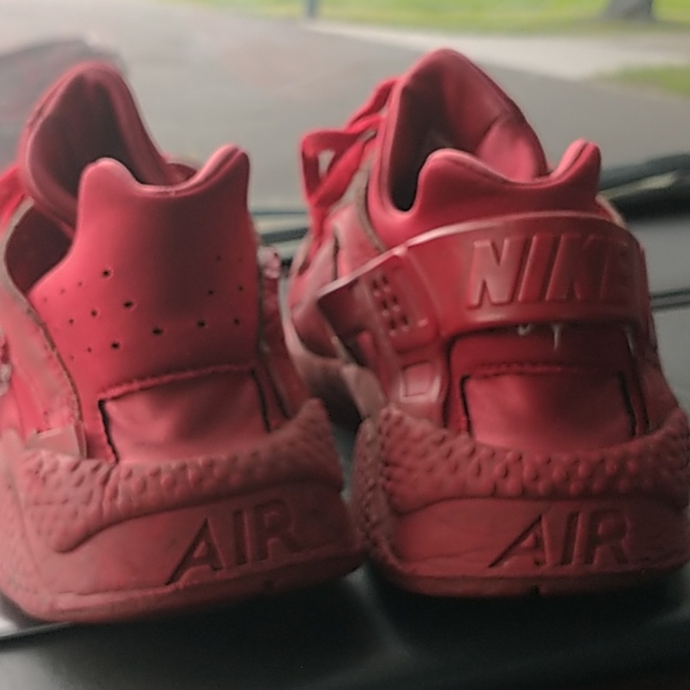 Shoes - Picture 3 of 3